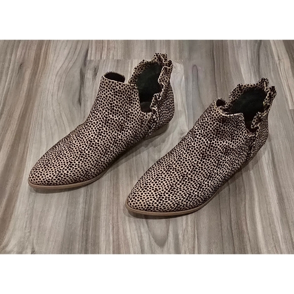 GB GIRLS Suede Leather Animal Print Side Ruffle Booties - Size 5 - Stylish & Fun - Picture 2 of 6